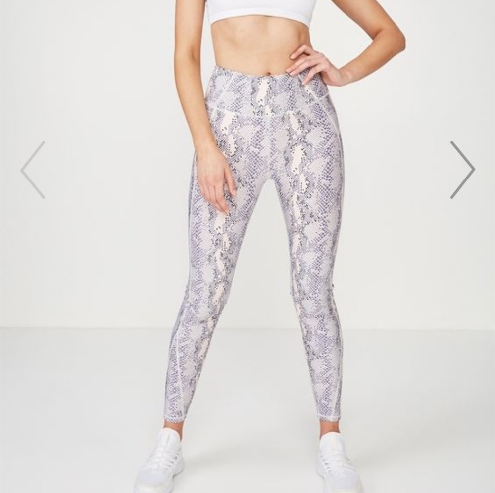 NWT fleece lined leggings